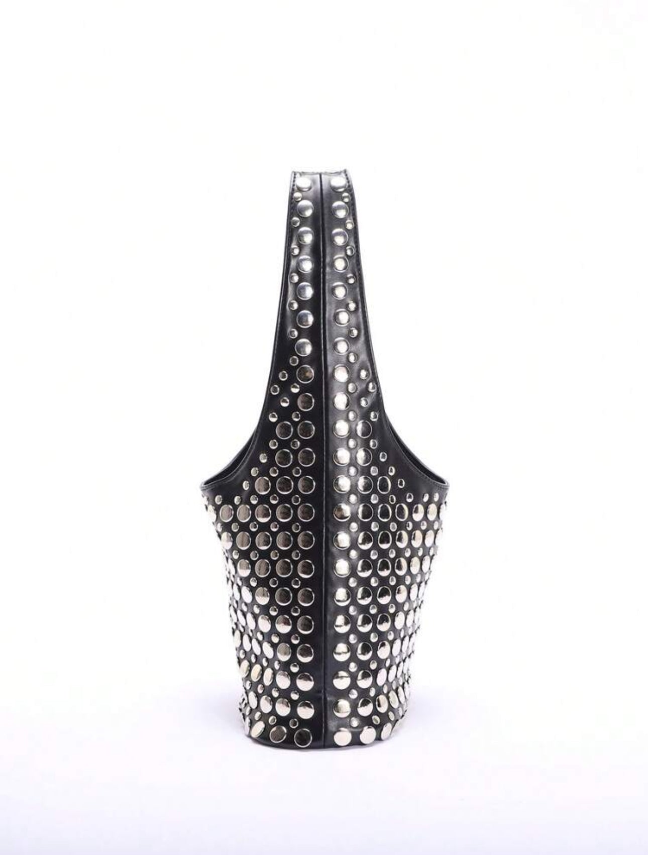 Bolso de tachuelas negro