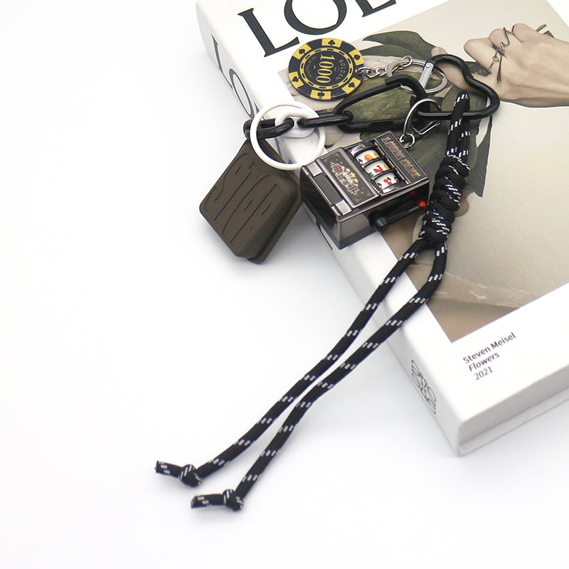 Charm Stop Negra Complemento Essentials