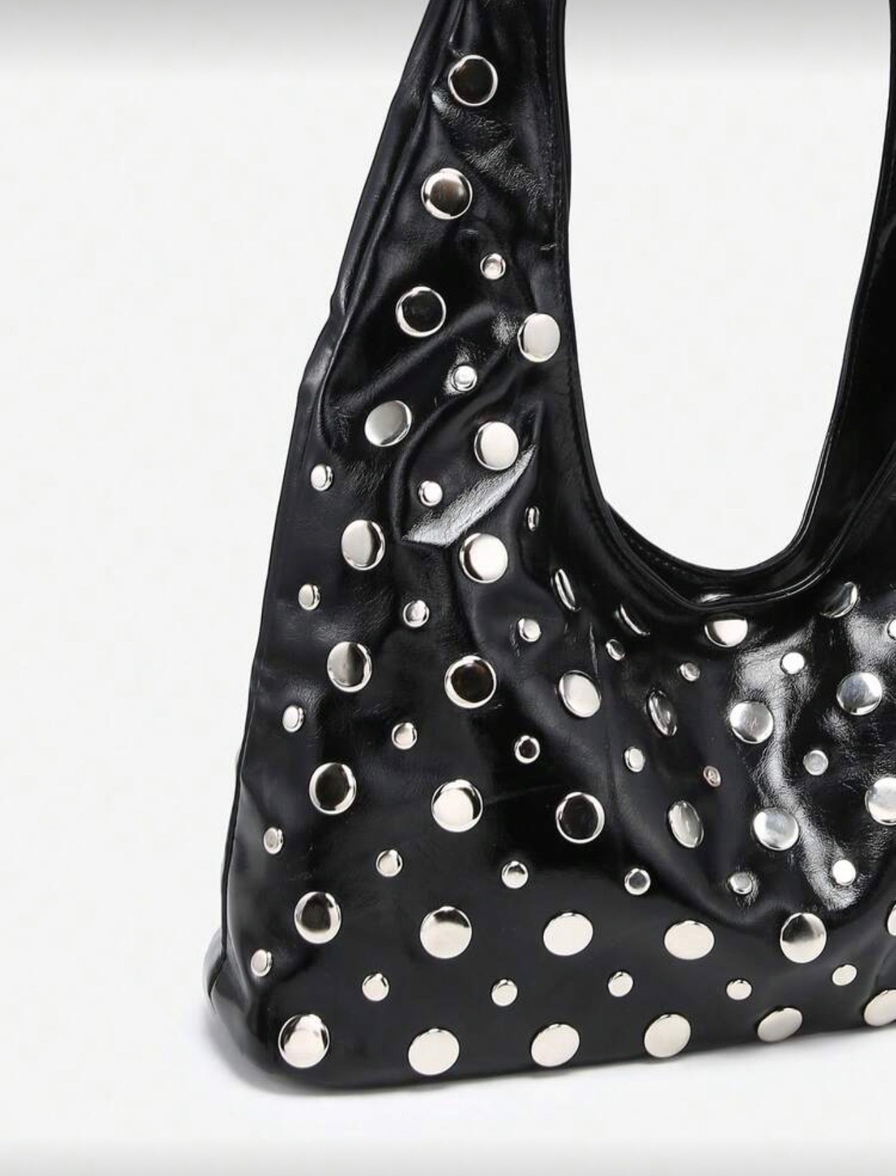 Cartera de tachuelas hobo negro