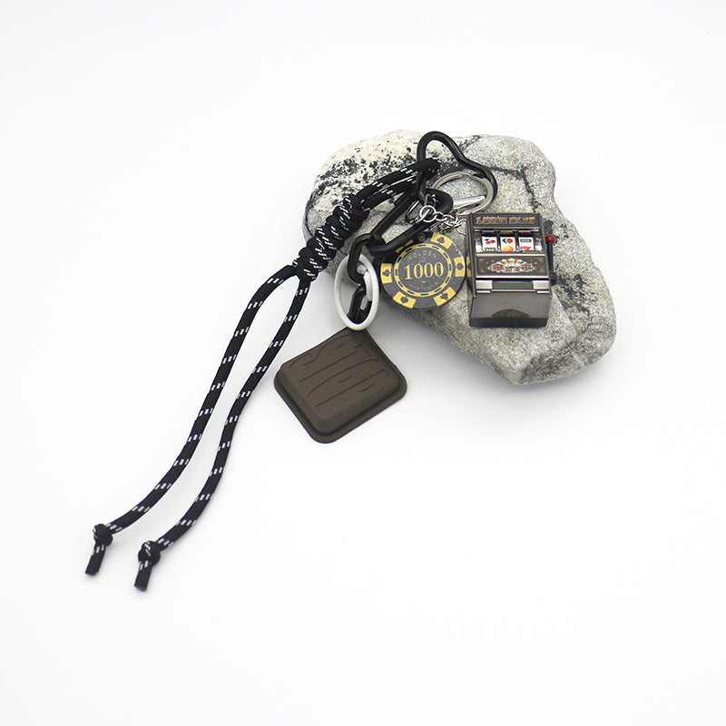 Charm Stop Negra Complemento Essentials